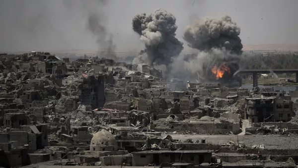 Una explosión en Mosul  - Sputnik Mundo