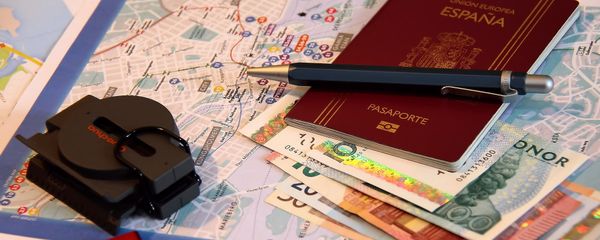 Un pasaporte español - Sputnik Mundo