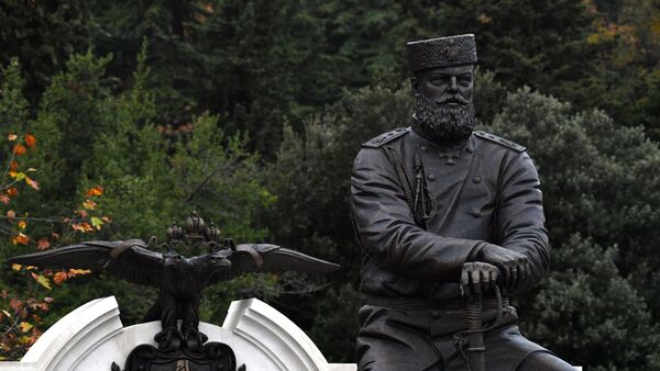 El monumento al emperador Alexandr III - Sputnik Mundo