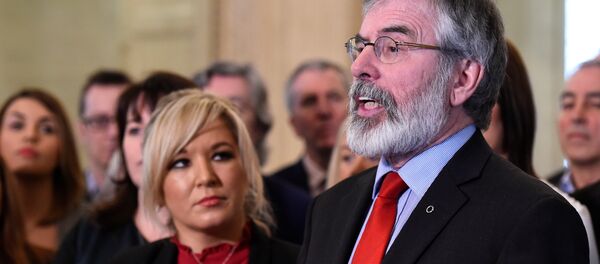 El histórico líder del Sinn Fein, Gerry Adams El histórico líder del Sinn Fein, Gerry Adams - Sputnik Mundo