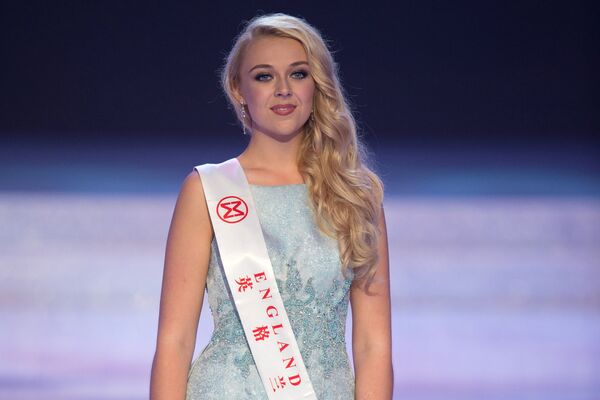 Stephanie Hill, de Inglaterra, alcanzó el puesto de segunda finalista (tercer lugar). - Sputnik Mundo