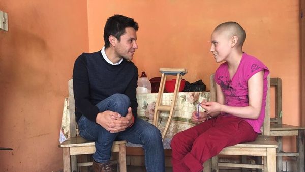 La Fundación Cecilia Rivadeneira realiza desde 2004 un trabajo de asistencia a personas que padecen cáncer, especialmente niños y sus familias. En la foto, su director, Wilson Merino. La Fundación Cecilia Rivadeneira realiza desde 2004 un trabajo de asistencia a personas que padecen cáncer, especialmente niños y sus familias. En la foto, su director, Wilson Merino. - Sputnik Mundo