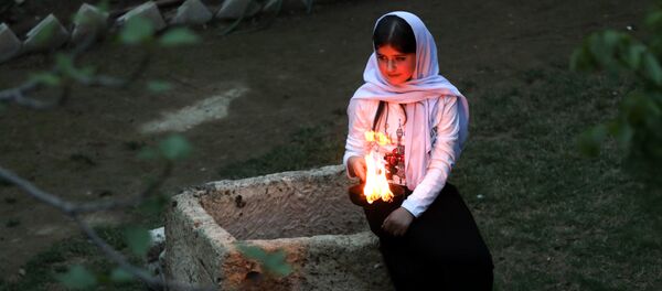 Una joven yazidí - Sputnik Mundo