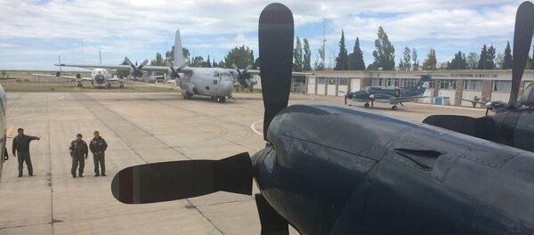 Aviones que participan en la búsqueda del submarino San Juan desaparecido - Sputnik Mundo