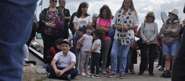 Familiares y allegados de la tripulación del submarino ARA San Juan de la Armada argentina - Sputnik Mundo