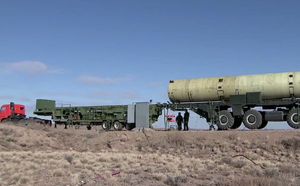 El escudo antimisiles de Moscú: lanzamiento del nuevo e innovador proyectil ruso - Sputnik Mundo