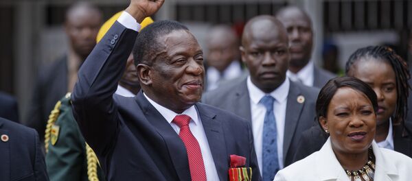 Emmerson Mnangagwa, presidente de Zimbabue - Sputnik Mundo