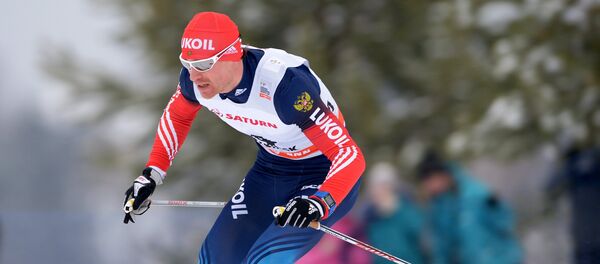 Maxim Vilegzhanin, esquiador ruso (archivo) - Sputnik Mundo