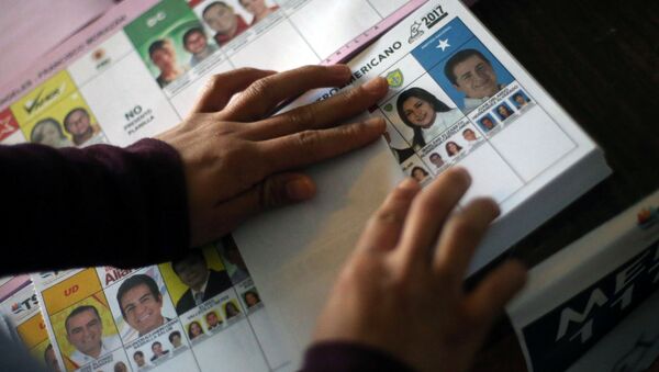 A voting ballot is pictured during the presidential election in a public school, used as a polling station in Tegucigalpa, Honduras - Sputnik Mundo