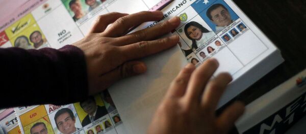 A voting ballot is pictured during the presidential election in a public school, used as a polling station in Tegucigalpa, Honduras - Sputnik Mundo