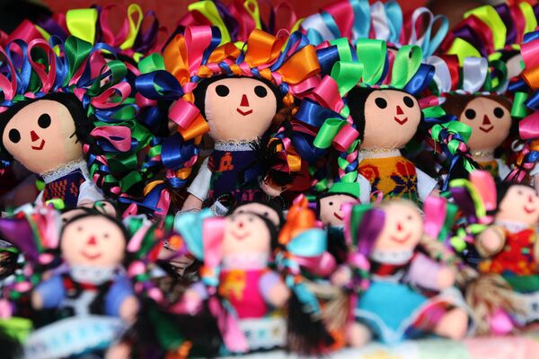 Las muñecas otomíes María - Sputnik Mundo