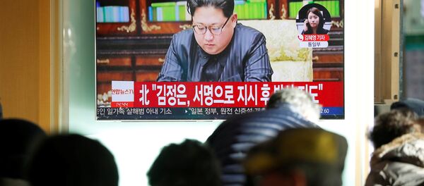 Las noticias sobre el lanzamiento del misil Hwasong-15 por Corea del Norte Las noticias sobre el lanzamiento del misil Hwasong-15 por Corea del Norte - Sputnik Mundo