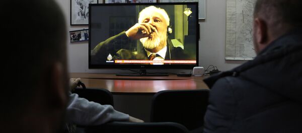 Slobodan Praljak toma veneno en el Tribunal de la Haya - Sputnik Mundo