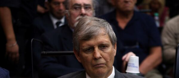 El exoficial de la marina argentina Astiz y otros miembros de la ESMA asisten a la audiencia de sentencia del juicio de cinco años por su papel durante la dictadura de 1976-1983 - Sputnik Mundo