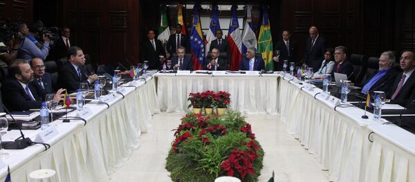 Diálogo entre Gobierno y oposición de Venezuela - Sputnik Mundo
