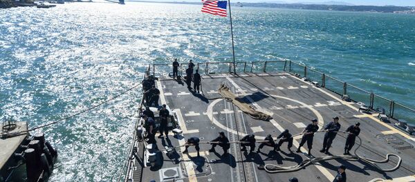 Marineros estadounidenses a bordo del buque militar USS James E. Williams - Sputnik Mundo