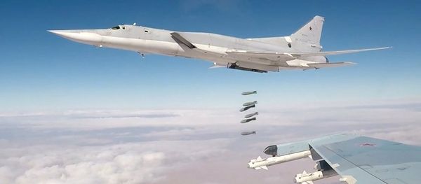 Bombardero estratégico ruso Tu-22M3 (imagen referencial) - Sputnik Mundo
