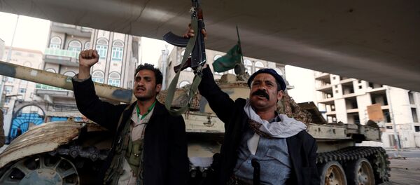 Los seguidores de los rebeldes hutíes en Yemen Los seguidores de los rebeldes hutíes en Yemen - Sputnik Mundo