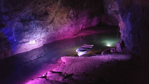 Una cueva (imagen referencial) - Sputnik Mundo