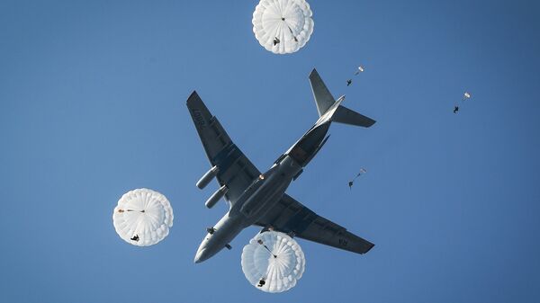 Avión ruso Il-76MD - Sputnik Mundo