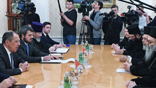 Serguéi Lavrov, ministro de Asuntos Exteriores de Rusia y el Patriarca de Antioquía y de todo el Oriente, Juan X Serguéi Lavrov, ministro de Asuntos Exteriores de Rusia y el Patriarca de Antioquía y de todo el Oriente, Juan X - Sputnik Mundo