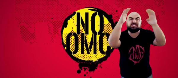 El rapper Daniel Devita canta en protesta de la cumbre de la OMC en Argentina - Sputnik Mundo