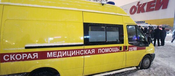 Una ambulancia de San Petersburgo, imagen ilustrativa - Sputnik Mundo