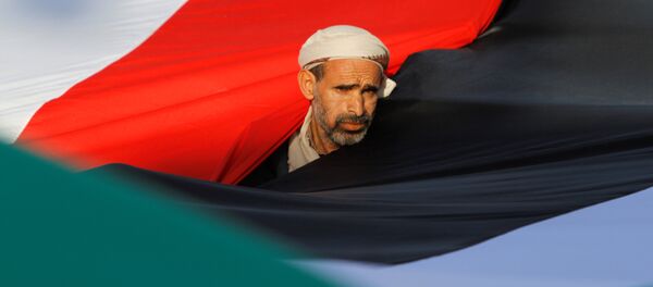 Un hutí participa en las protestas contra Donald Trump - Sputnik Mundo