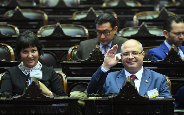 Diputado de la Duma de Estado Serguéi Gavrílov presente en la conferencia parlamentaria de la OMC realizada el 9 y 10 de diciembre en Buenos Aires - Sputnik Mundo