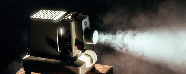 Proyector de cine (imagen referencial) - Sputnik Mundo