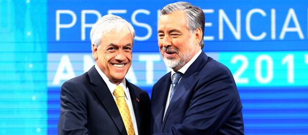 El candidato presidencial chileno y expresidente, Sebastián Piñera, y el candidato del partido gobernante Nueva Mayoría, Alejandro Guillier - Sputnik Mundo