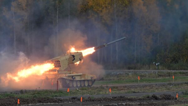 Lanzacohetes incendiario TOS-1A  - Sputnik Mundo