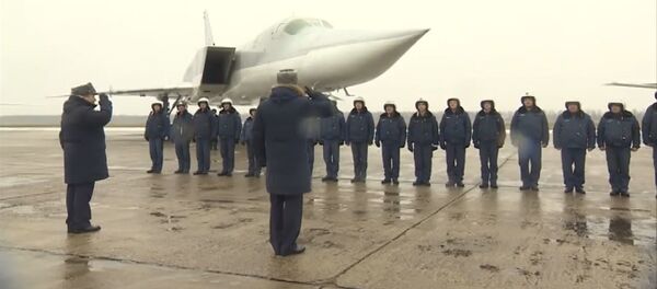 Héroes de la patria: así regresan a casa los pilotos militares rusos - Sputnik Mundo