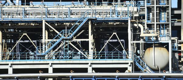 Una planta rusa de petróleo (imagen referencial) - Sputnik Mundo