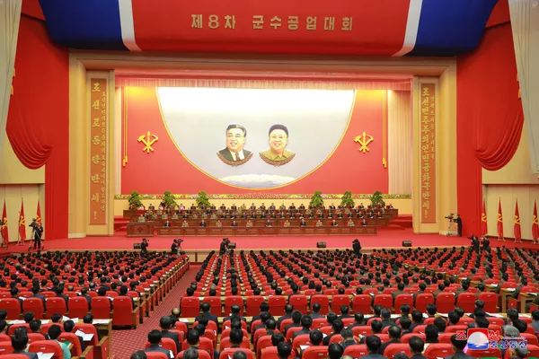 Los auténticos artífices del poderío militar de Corea del Norte, en imágenes Los auténticos artífices del poderío militar de Corea del Norte, en imágenes - Sputnik Mundo