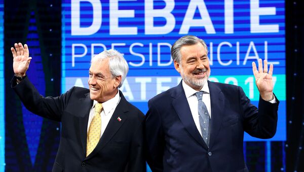 El candidato presidencial chileno y expresidente, Sebastián Piñera, y el candidato del partido gobernante Nueva Mayoría, Alejandro Guillier El candidato presidencial chileno y expresidente, Sebastián Piñera, y el candidato del partido gobernante Nueva Mayoría, Alejandro Guillier - Sputnik Mundo