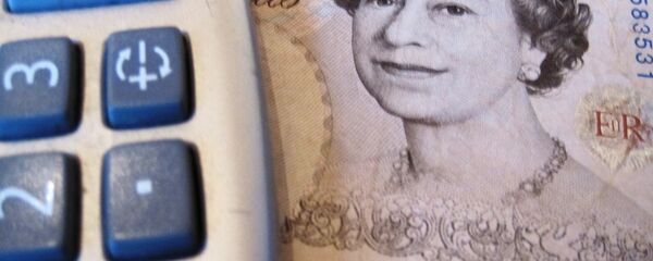 Libras esterlinas (imagen referencial) Libras esterlinas (imagen referencial) - Sputnik Mundo