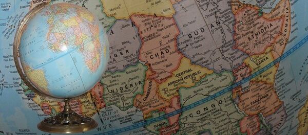 El globo y mapa de África - Sputnik Mundo