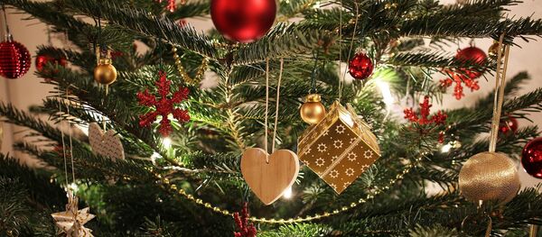 Un árbol de navidad - Sputnik Mundo