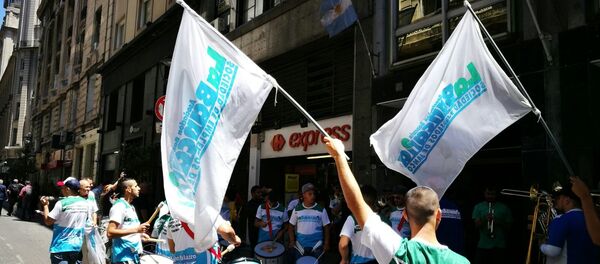 Bancarios argentinos protestan por la reforma jubilatoria en Buenos Aires. - Sputnik Mundo