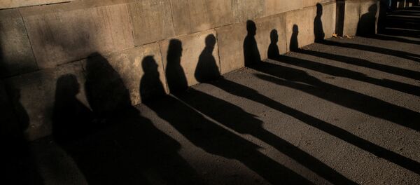 Cola de electores en Cataluña - Sputnik Mundo