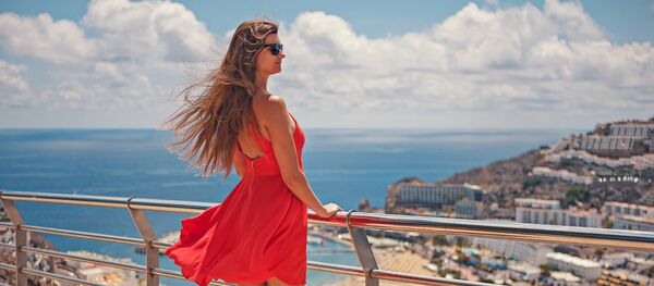 Una mujer guapa - Sputnik Mundo