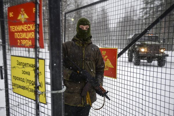 El 'Triunfo', a toda máquina: las maniobras de los S-400 - Sputnik Mundo