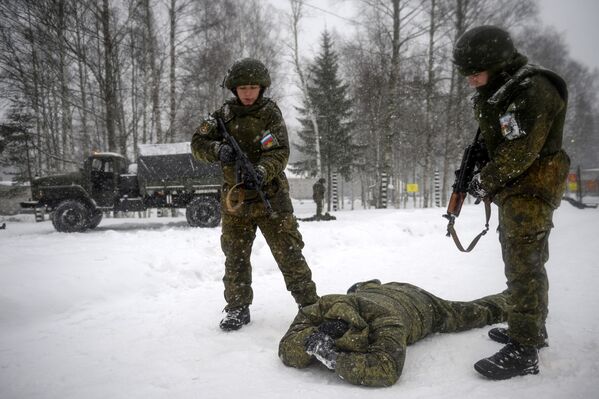 El 'Triunfo', a toda máquina: las maniobras de los S-400 - Sputnik Mundo