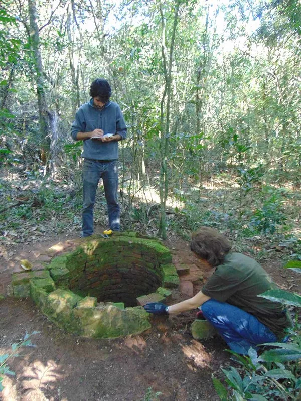 Un pozo en Teyú Cuaré, el supuesto refugio nazi en Misiones, Argentina Un pozo en Teyú Cuaré, el supuesto refugio nazi en Misiones, Argentina - Sputnik Mundo
