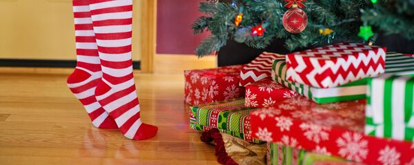 Regalos de Navidad (imagen referencial) - Sputnik Mundo