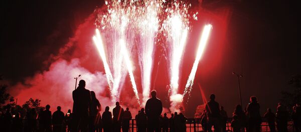 Fuegos artificiales en Bogotá, Colombia - Sputnik Mundo