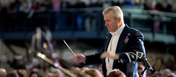 Un director de orquesta - Sputnik Mundo