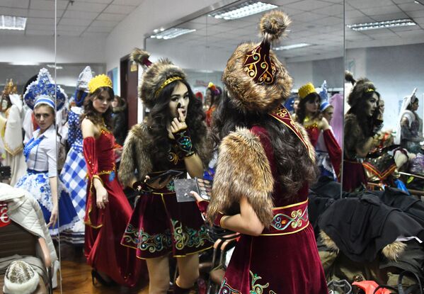 La ‘Reina del Este’ conquista el podio de Manchuria - Sputnik Mundo