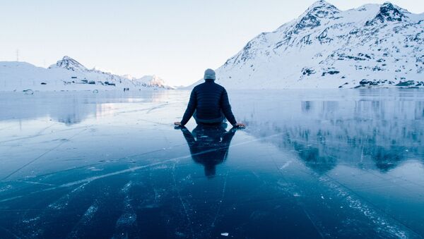 Un hombre, imagen referencial - Sputnik Mundo